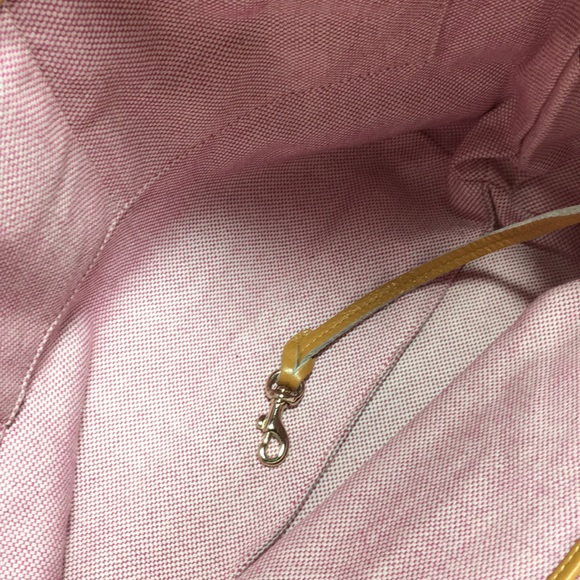 Handbag - Picture 5 of 5